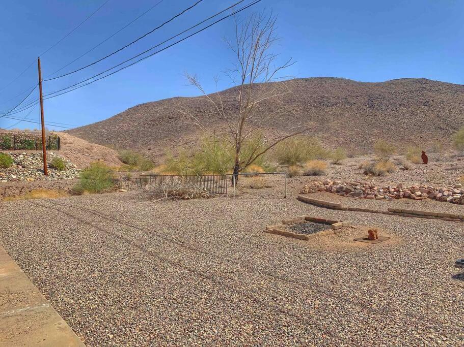 Desert Getaway - Centrally Located, Trail Access Steps Away! 레이크 하바슈 시티 외부 사진