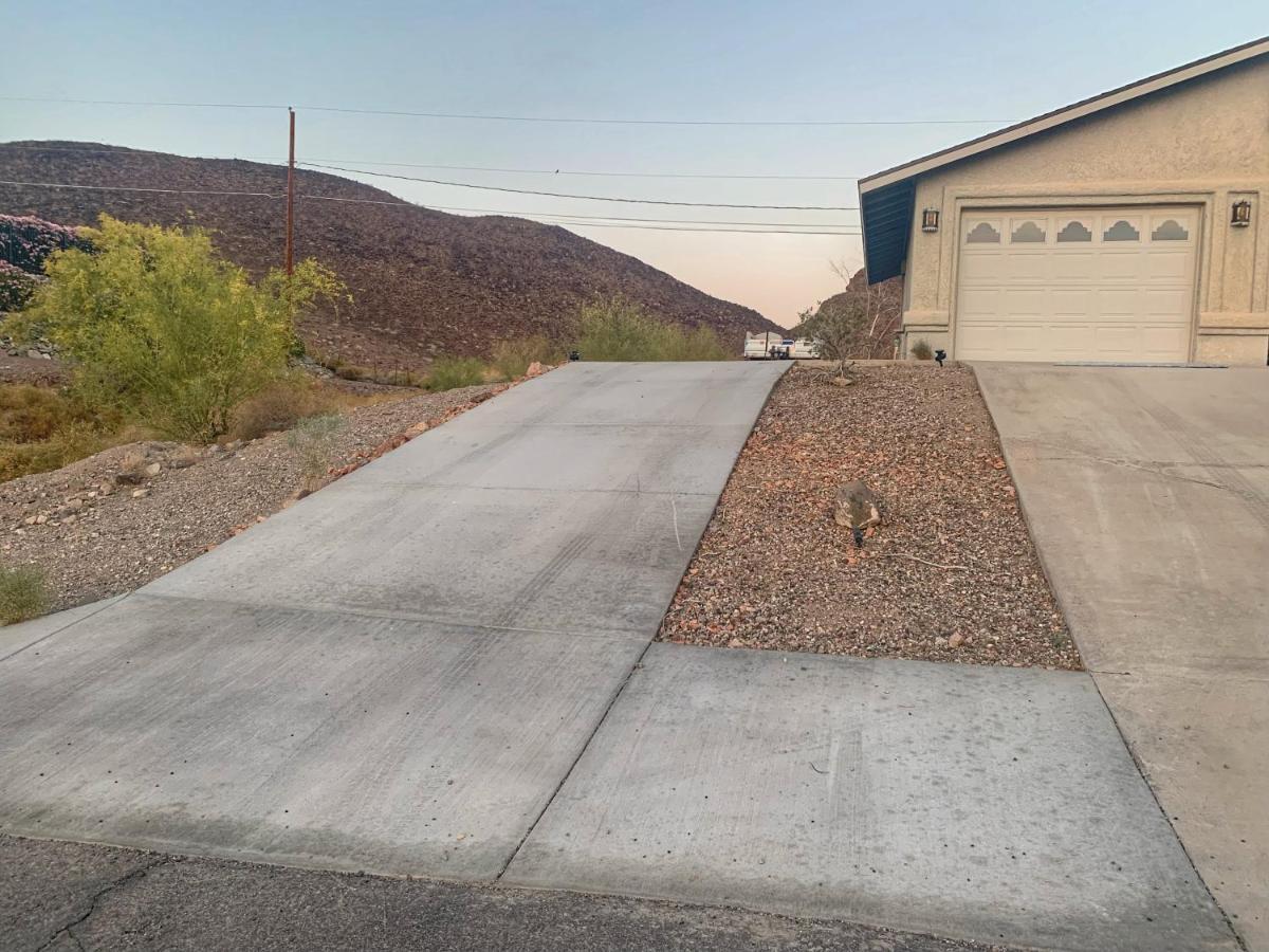 Desert Getaway - Centrally Located, Trail Access Steps Away! 레이크 하바슈 시티 외부 사진